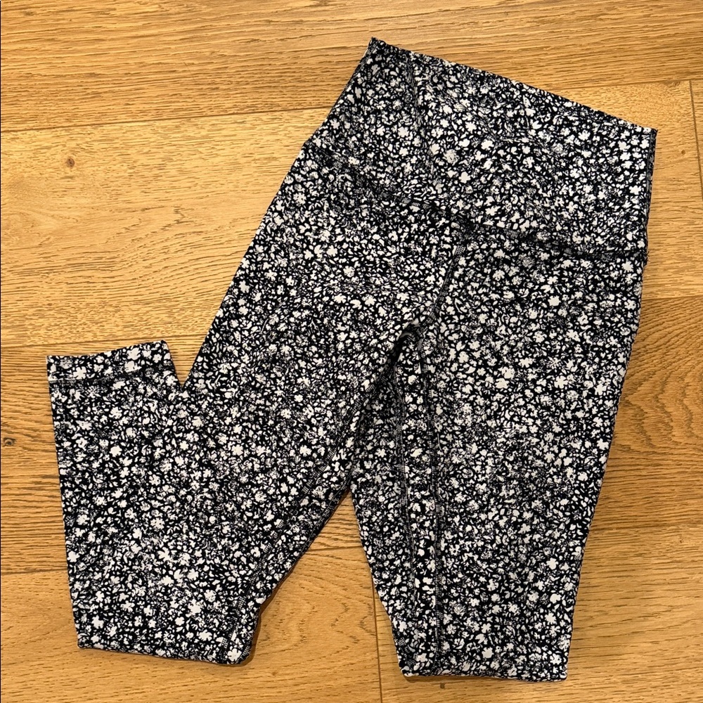 Lululemon Athletica Black and White Floral Leggings